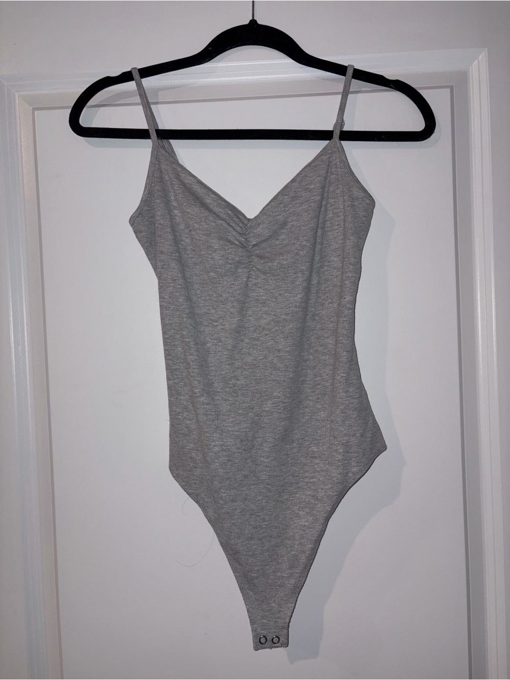 American Eagle Outfitters Grey Ruched V-Neck Bandeau Bodysuit